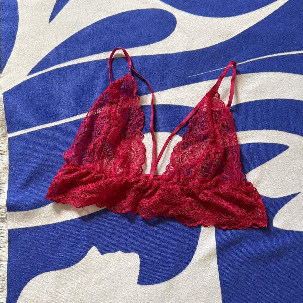 RED BRALETTE SIZE SMALL